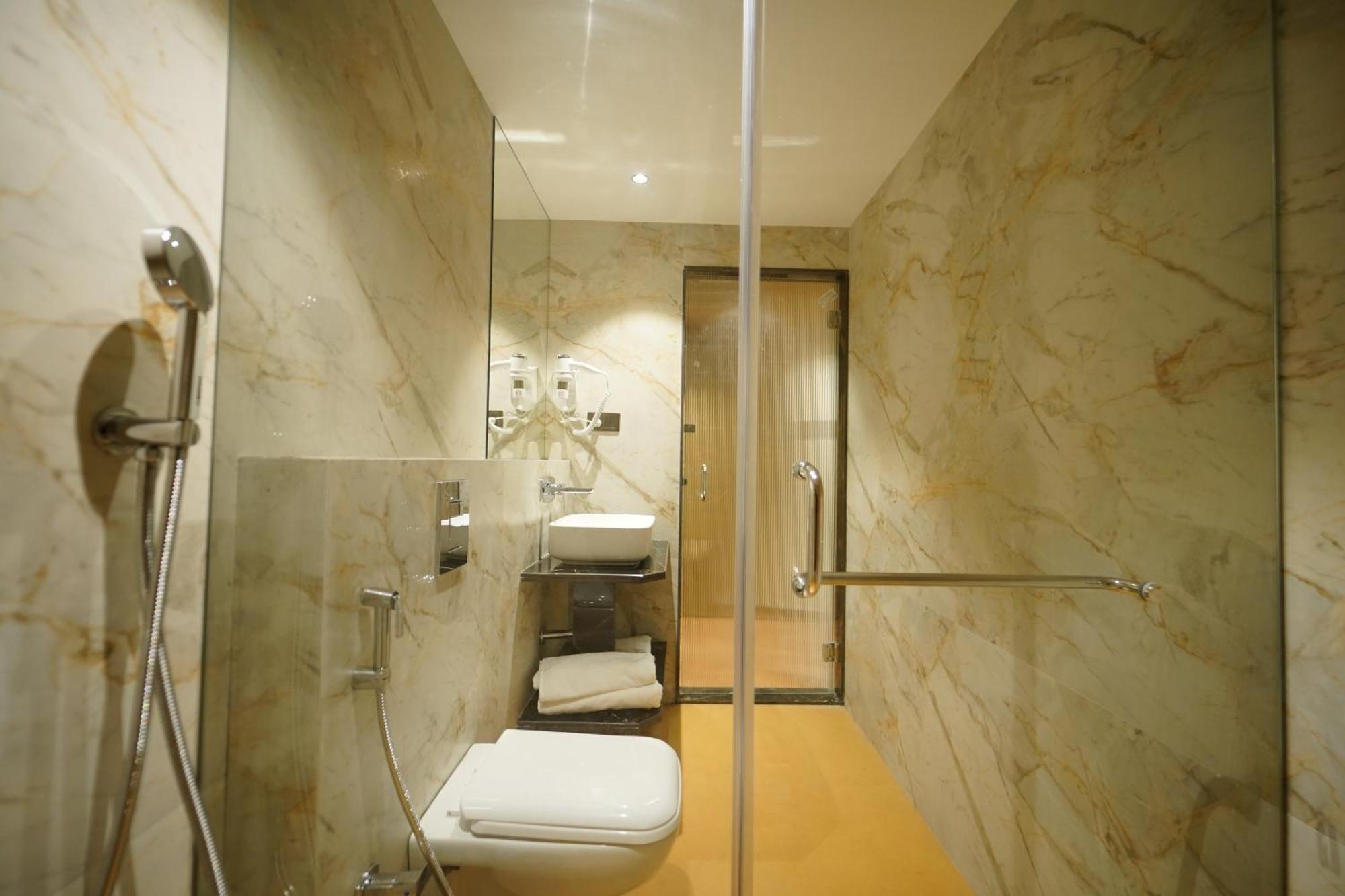 Hotel Park Inn Nellore - Near The Hospital & Highway Kültér fotó